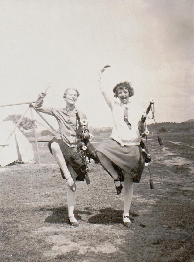 Georgina Ballantyne & Elsie Charters at Highland Gathering