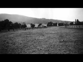 Racecourse track Racecourse track
